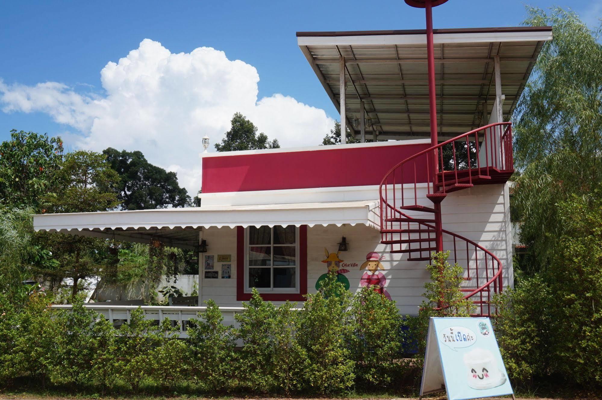 Color Ville Hotel Sha Certified Sakon Nakhon Bagian luar foto