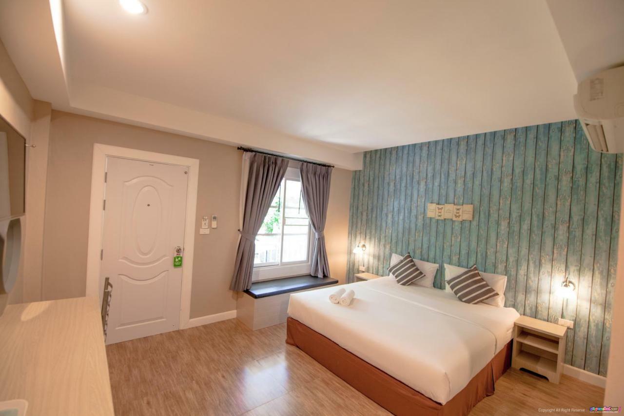 Color Ville Hotel Sha Certified Sakon Nakhon Bagian luar foto