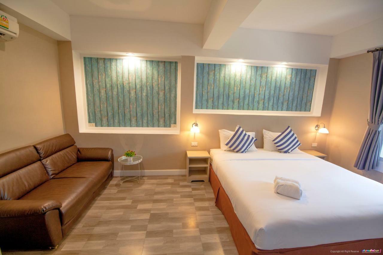 Color Ville Hotel Sha Certified Sakon Nakhon Bagian luar foto