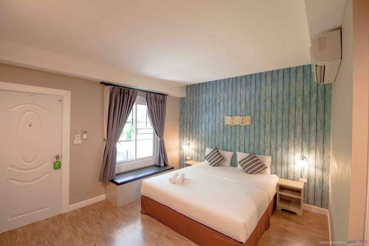 Color Ville Hotel Sha Certified Sakon Nakhon Bagian luar foto